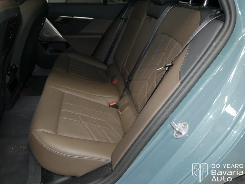 BMW i5 40 eDrive Touring M Sport Paket, снимка 8 - Автомобили и джипове - 52833544
