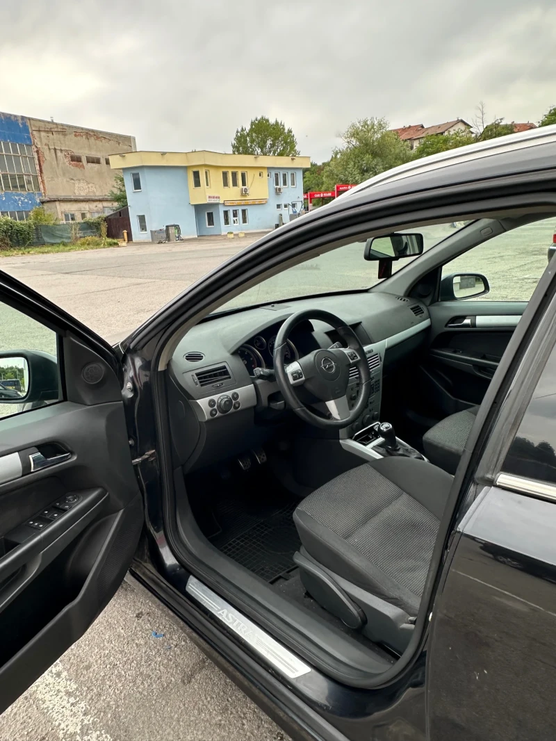 Opel Astra, снимка 7 - Автомобили и джипове - 52848448