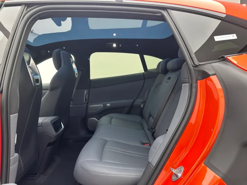 Xiaomi YU7 MAX 620 km, снимка 3 - Автомобили и джипове - 52852095