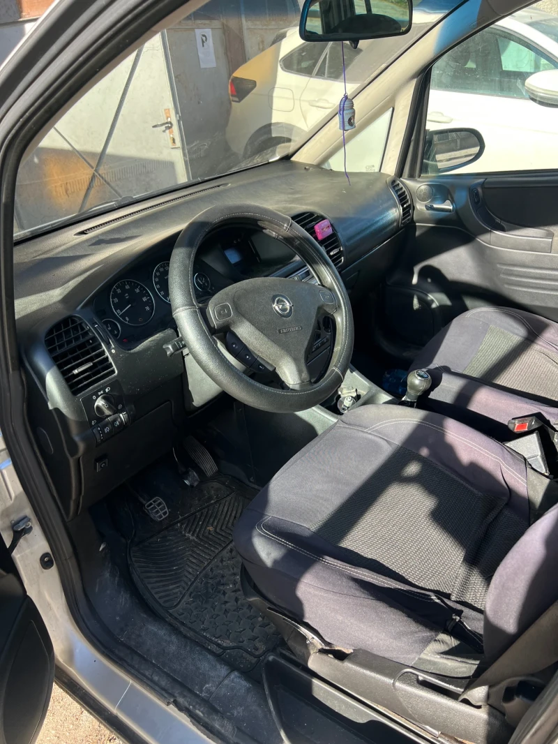 Opel Zafira, снимка 6 - Автомобили и джипове - 52968255