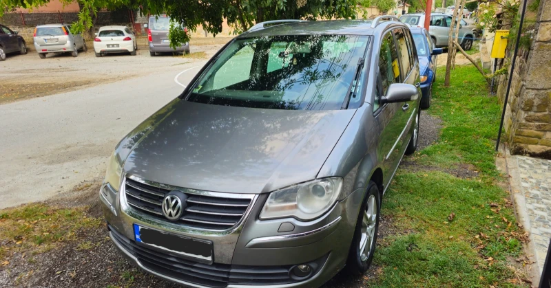 VW Touran 2.0 Ecofuel, снимка 2 - Автомобили и джипове - 53055318