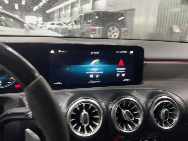 Mercedes-Benz A45 AMG  / AMBIENT / 360 / ПАМЕТ / ПОДГРЕВИ / CARFAX, снимка 8 - Автомобили и джипове - 53342570