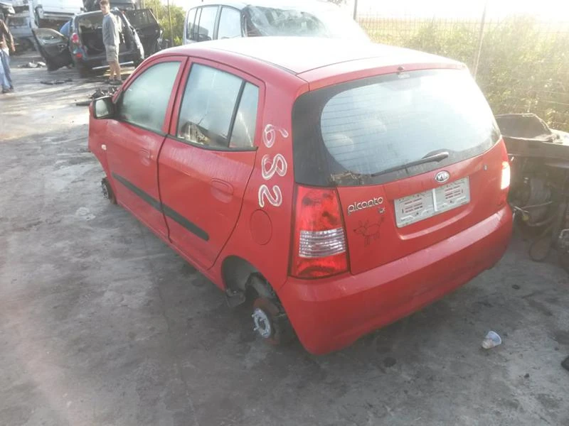 Kia Picanto, снимка 7 - Автомобили и джипове - 45613862