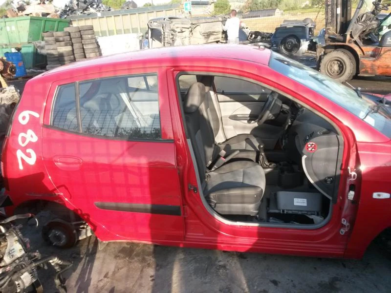 Kia Picanto, снимка 11 - Автомобили и джипове - 45613862