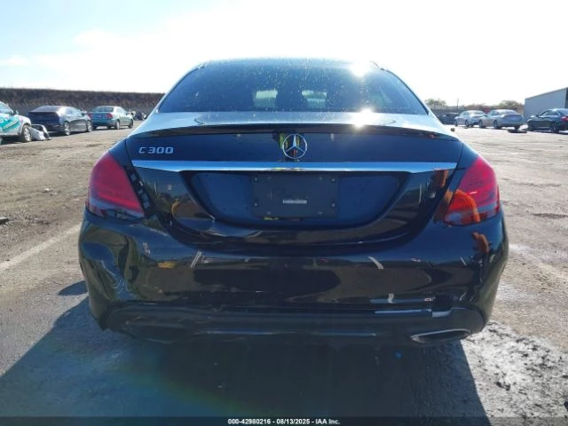 Mercedes-Benz C 300  - изображение 5