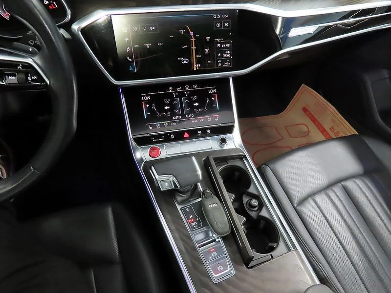 Audi A6 * 45TFSI* QUATTRO* PREMIUM* Без* Инциденти* Ценадо, снимка 17 - Автомобили и джипове - 55576855
