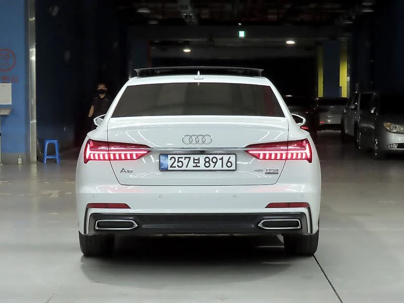 Audi A6 * 45TFSI* QUATTRO* PREMIUM* Без* Инциденти* Ценадо, снимка 4 - Автомобили и джипове - 55576855