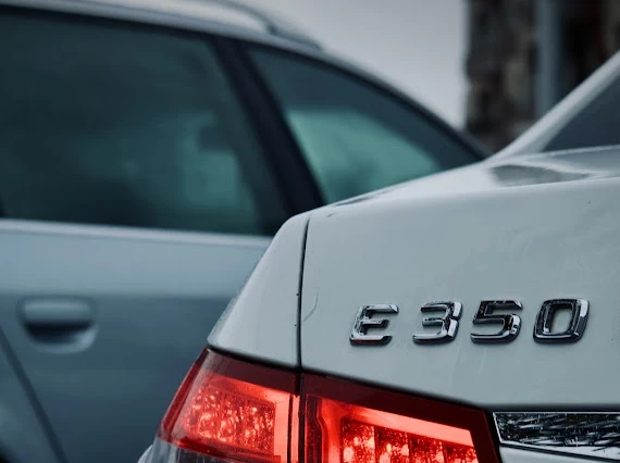 Mercedes-Benz E 350, снимка 4 - Автомобили и джипове - 56409961