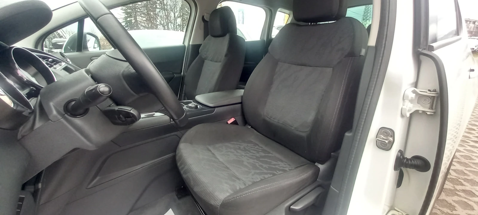 Peugeot 3008 ИЗКЛЮЧИТЕЛО СЕРВИ КНИЖК1.6HDi-112кс УНИКТ КАТО НОВ - изображение 8