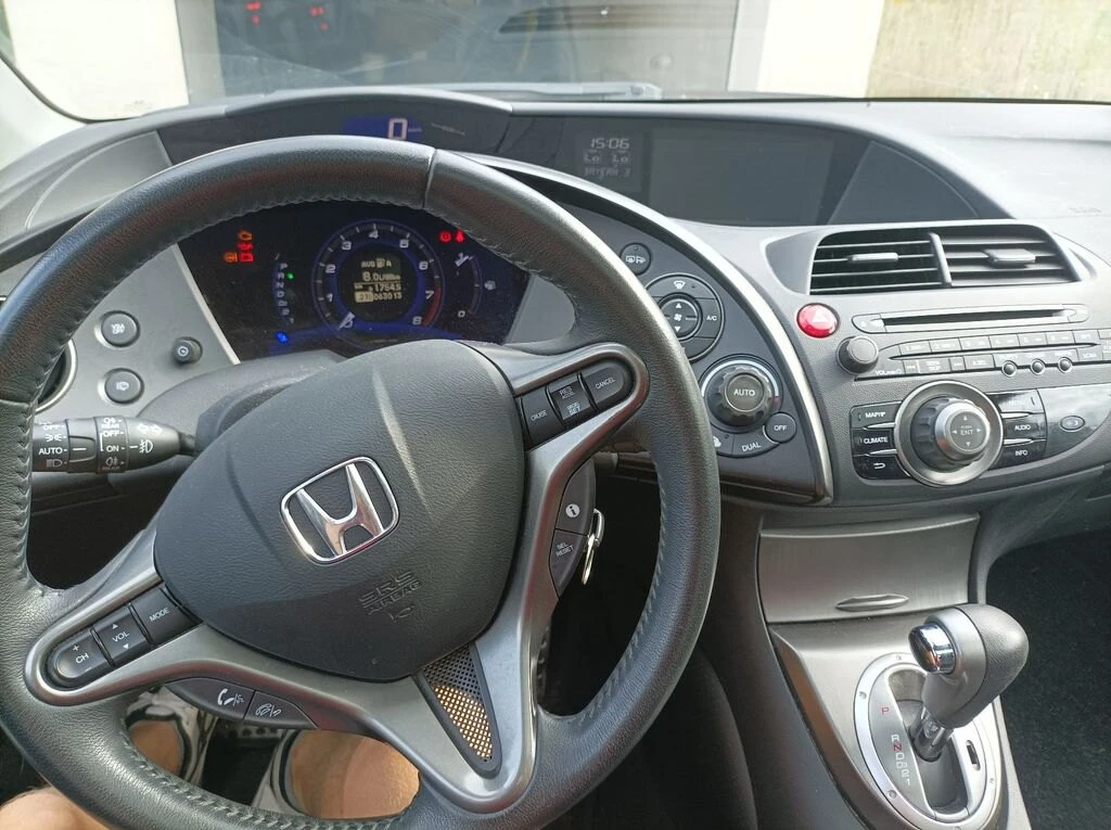 Honda Civic 1.8VVTI - изображение 2