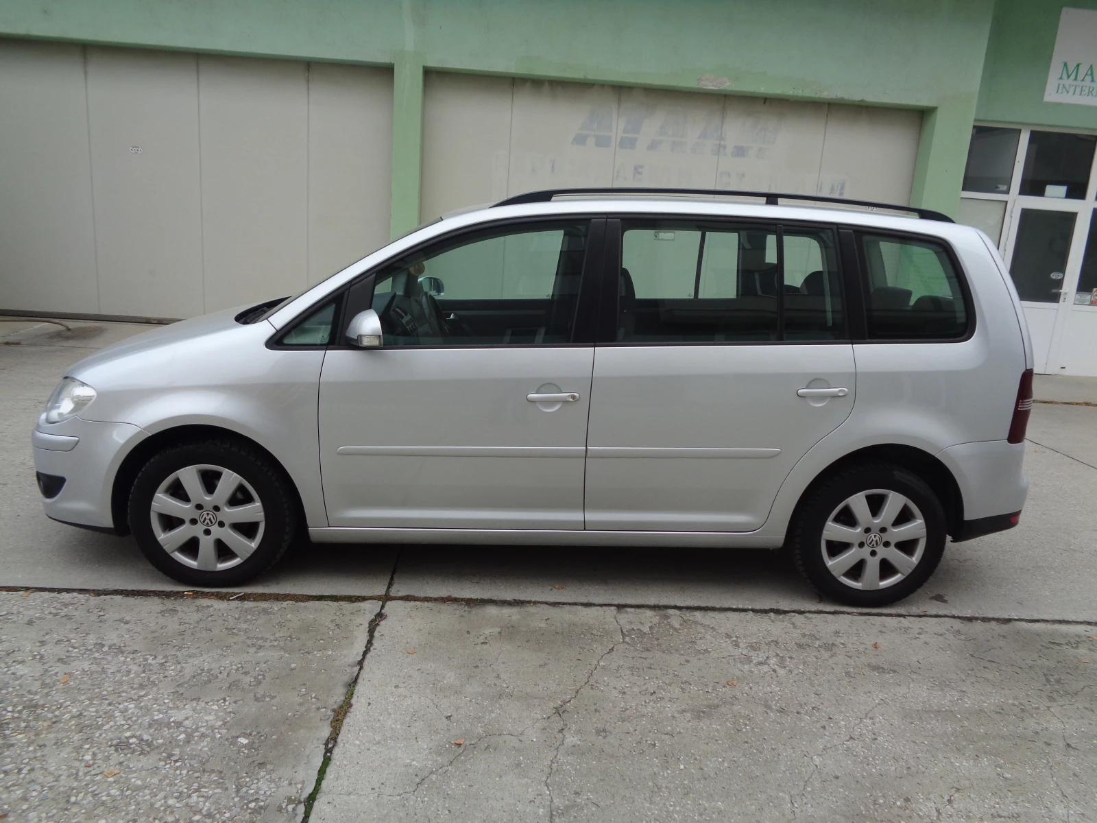 VW Touran 1.9TDI-105-7места-ЛИЗИНГ - изображение 7