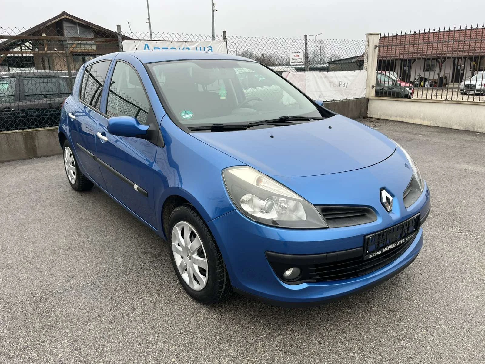 Renault Clio 1.6I 88кс 111 000км КЛИМАТИК КАТО НОВО - изображение 3