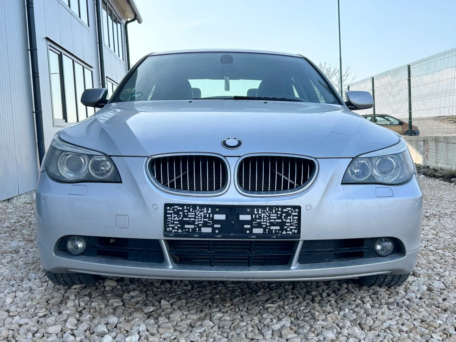 BMW 525 525D Automatic 2006  - изображение 2