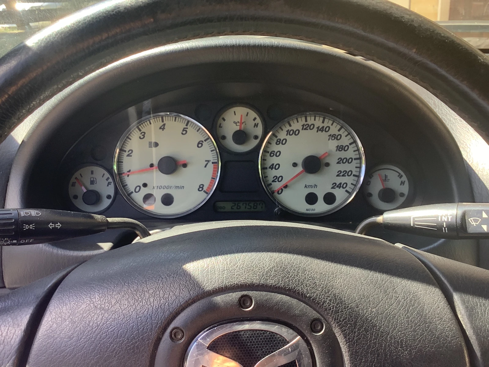 Mazda Mx-5 1.8 - изображение 8