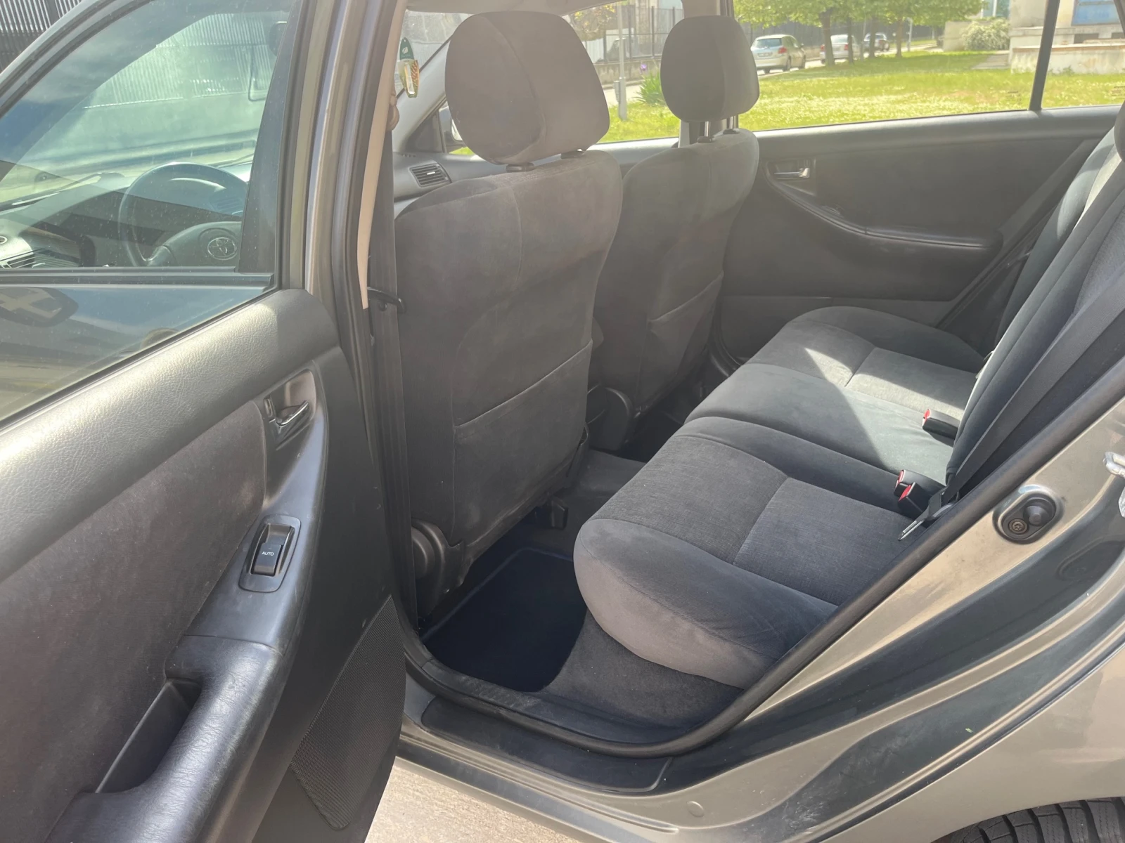 Toyota Corolla 2, 0 D4D - изображение 8