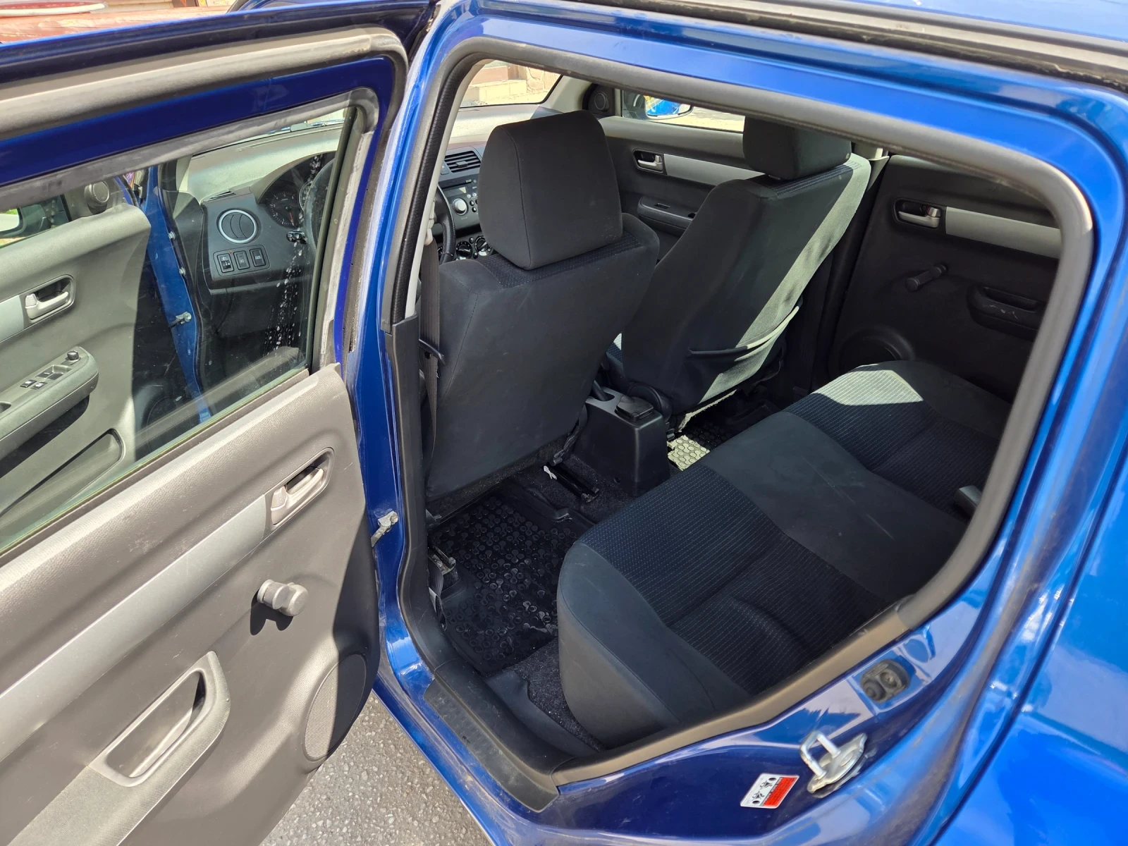 Suzuki Swift  - изображение 3