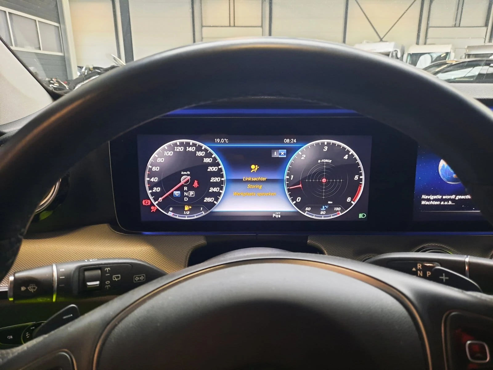 Mercedes-Benz E 350 4-MATIC--DIGITAL COCKPIT--9G-TRONIC  - изображение 9