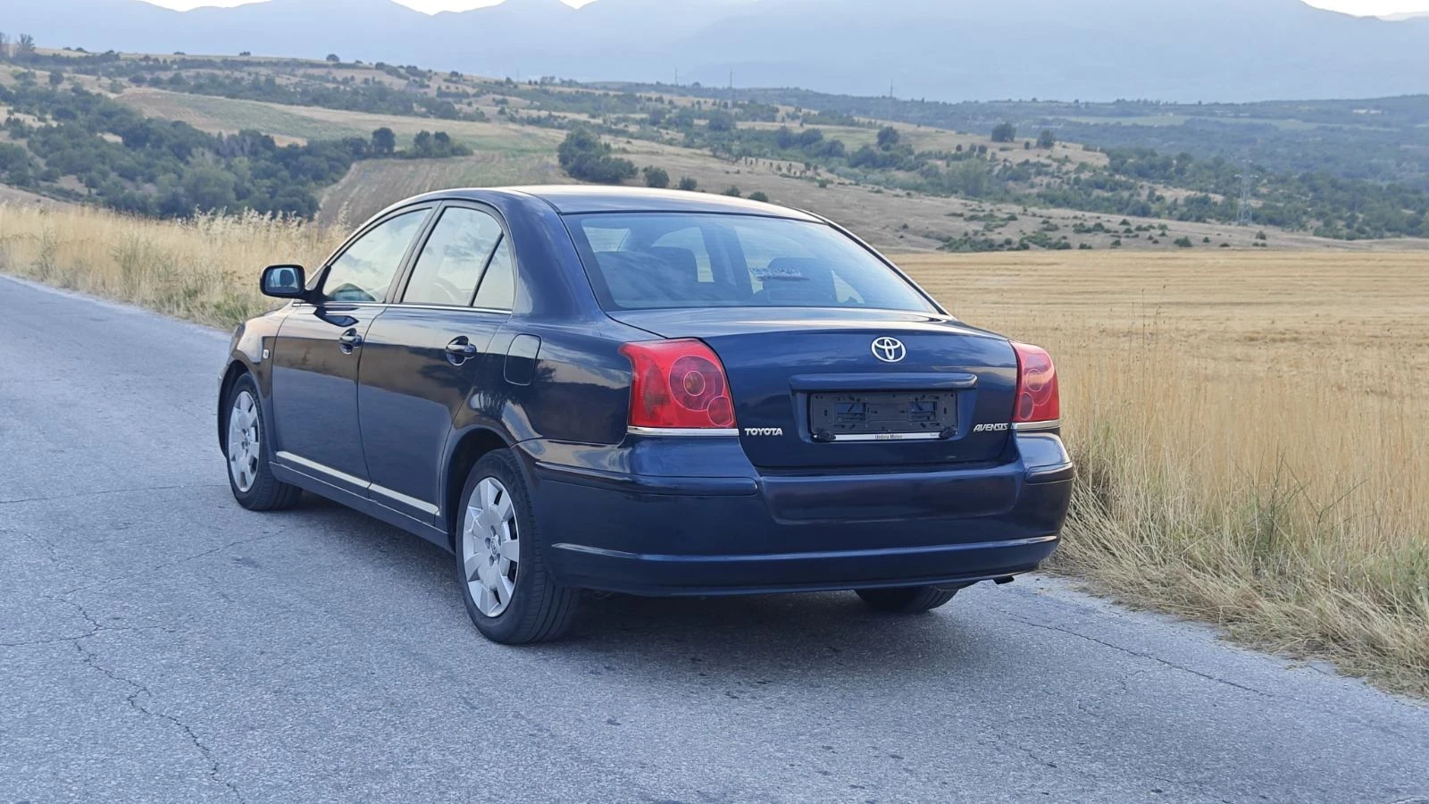 Toyota Avensis 1.6I 110  кс - изображение 4