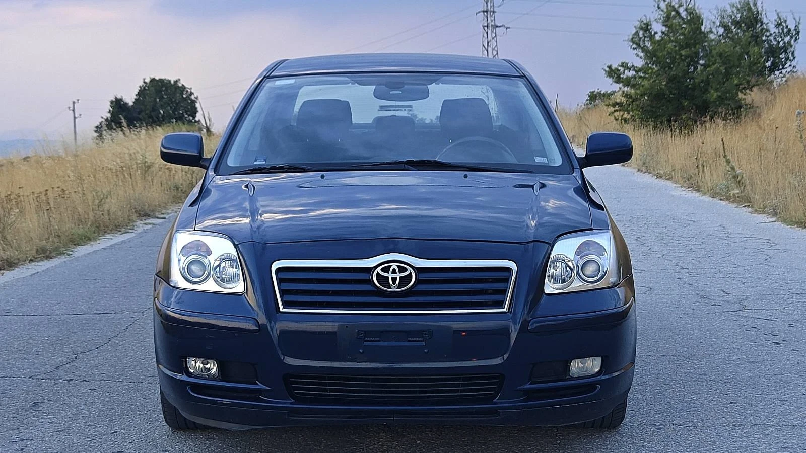 Toyota Avensis 1.6I 110  кс - изображение 2