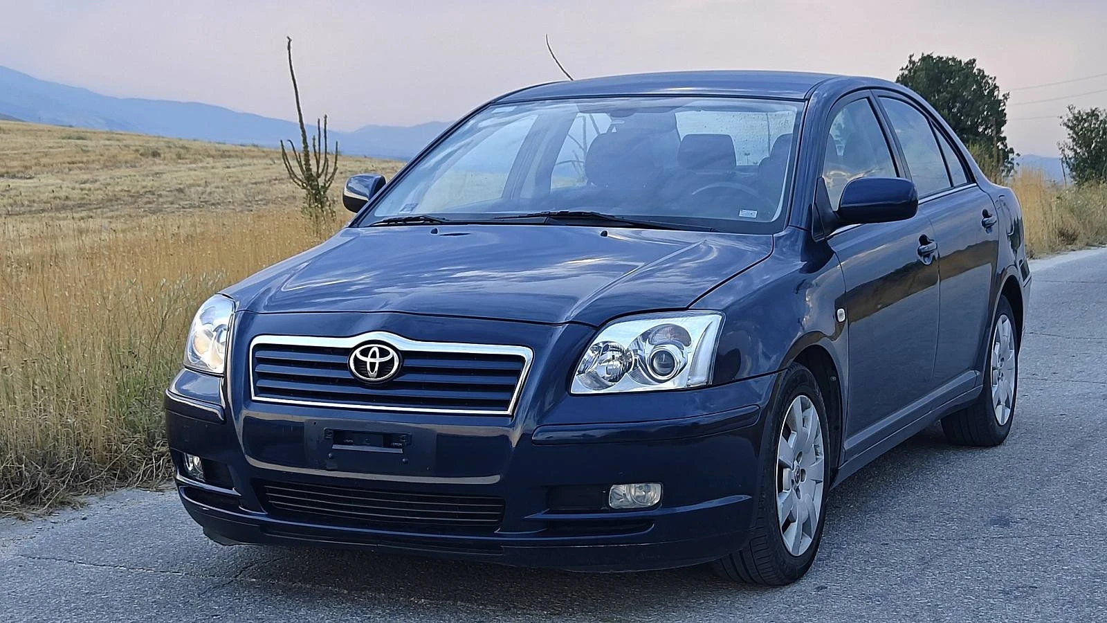Toyota Avensis 1.6I 110  кс - изображение 3