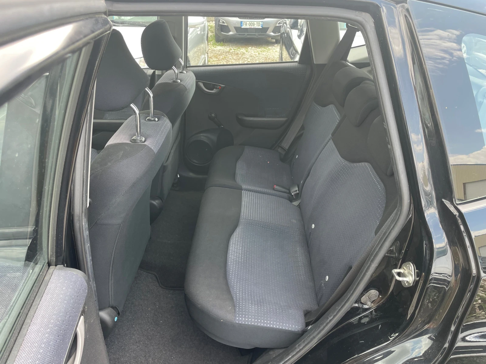 Honda Jazz 1.2i 90hp - изображение 10