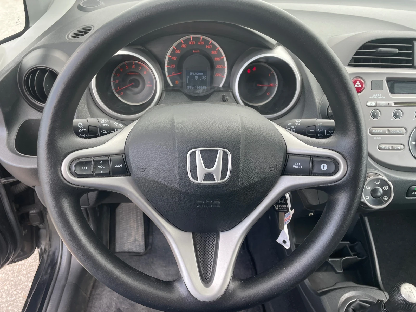 Honda Jazz 1.2i 90hp - изображение 7