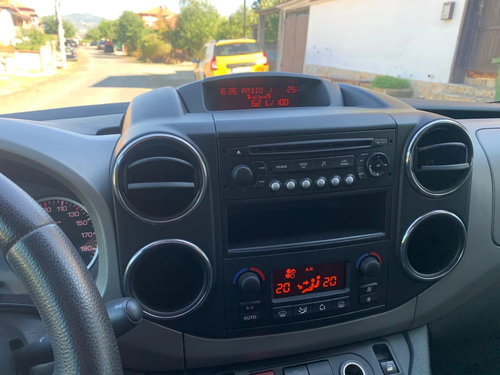 Peugeot Partner Tepee 1.6 HDI-OUTDOOR-7места-климатроник-автопилот - изображение 9