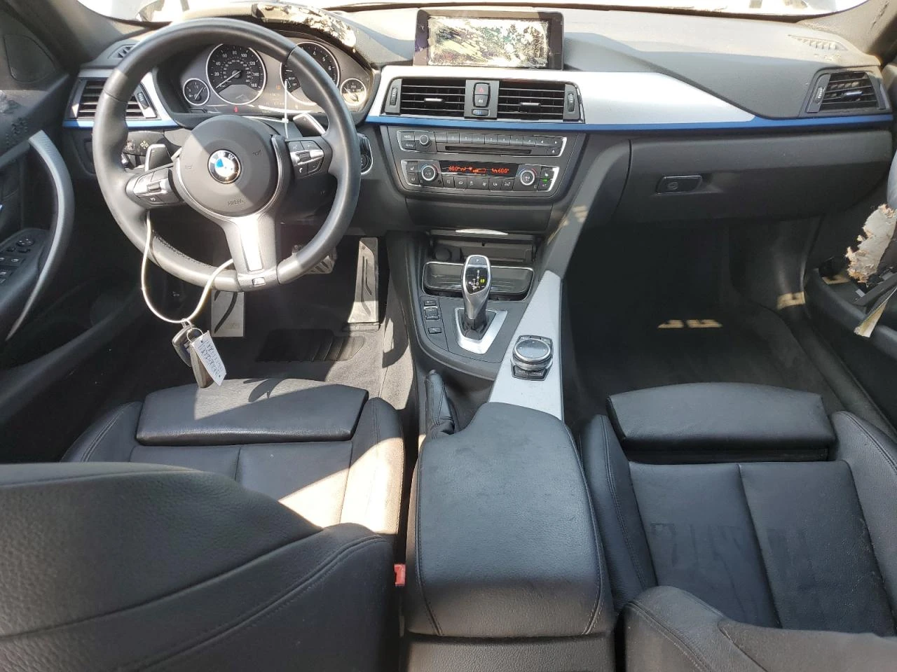 BMW 335 M PACK* HEAD UP* KEYLESS* КАМЕРА* 31 000KM!!! - изображение 8