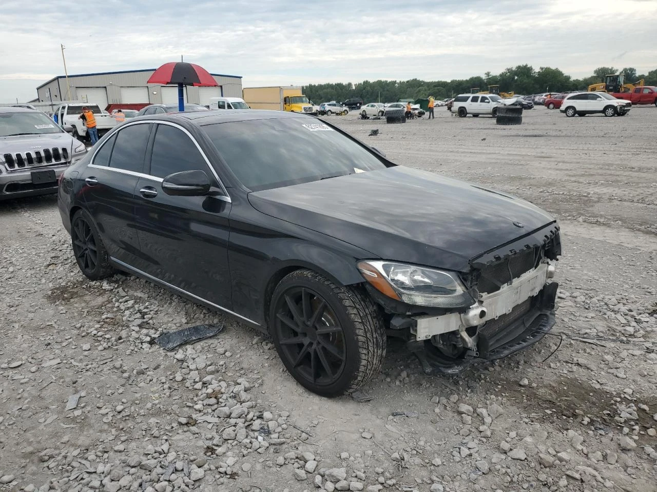 Mercedes-Benz C 300 AMG KIT / КОЖА / Ambient / Navi / 18  / 245hp - изображение 3