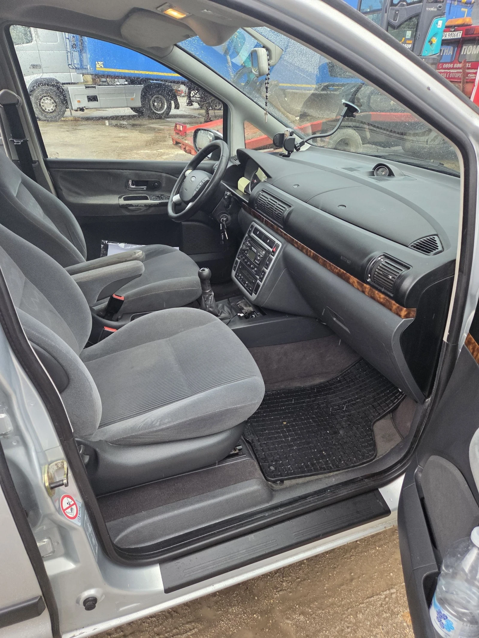 Ford Galaxy  - изображение 8