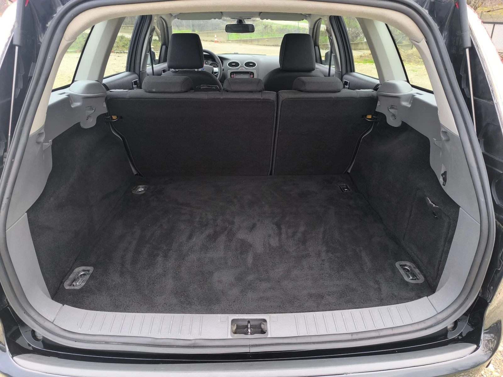 Ford Focus 1.6TDCI TITANIUM - изображение 9