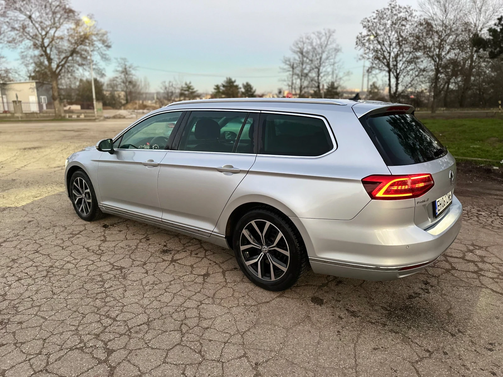 VW Passat 2.0 TDI 150hp , 05.2019 , Highline , Led , Digital | Mobile.bg � ����������� 3