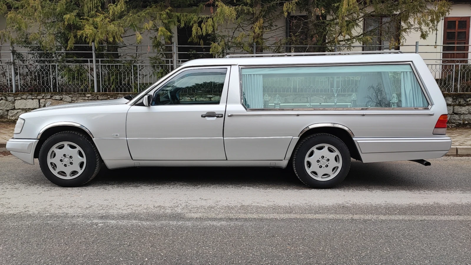 Mercedes-Benz 124 250D UNIKAT, снимка 6 - Автомобили и джипове - 53726267