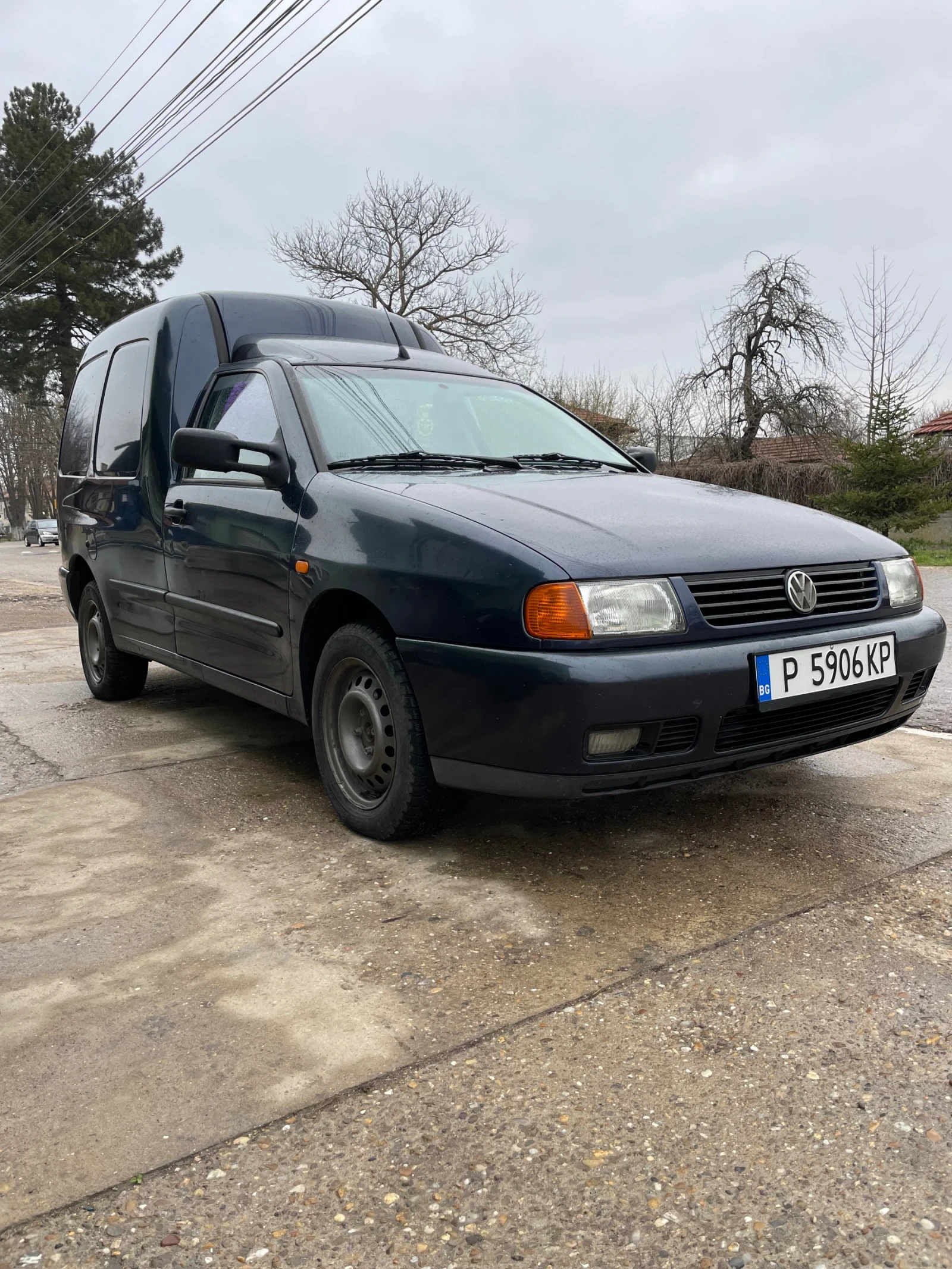 VW Caddy, снимка 4 - Автомобили и джипове - 53938886