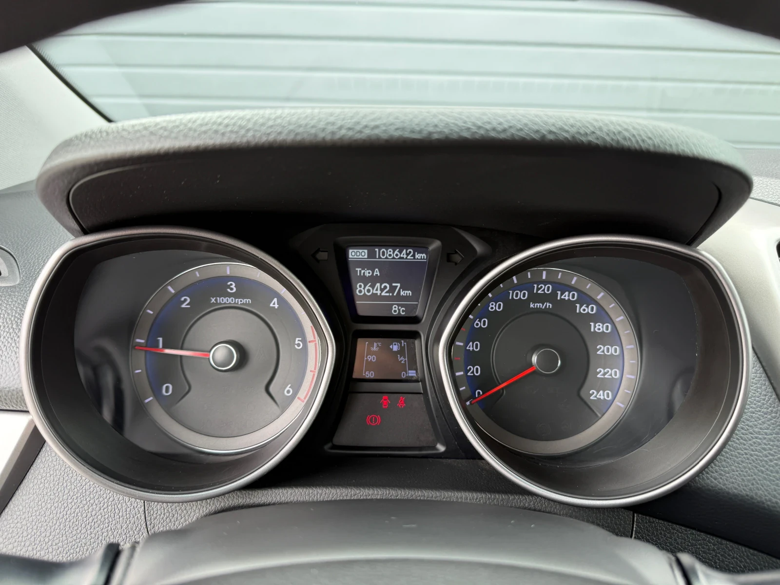 Hyundai I30 1.6CRDi, LED, Навигация, * 108 000км* Камера! ТОП!, снимка 12 - Автомобили и джипове - 54067539