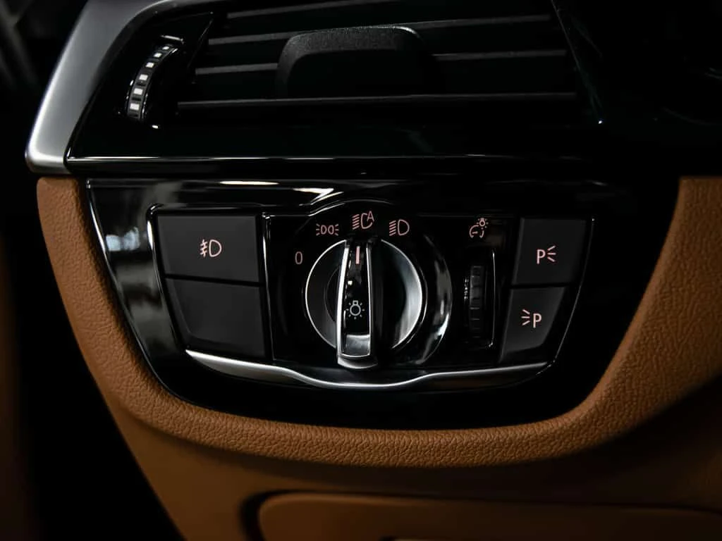 BMW 530 * 530i xDrive PREMIUM ESSENTIAL DRIVER ASSISTANCE  | Mobile.bg � ����������� 16