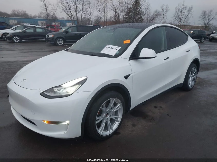 Tesla Model Y Long Range AWD