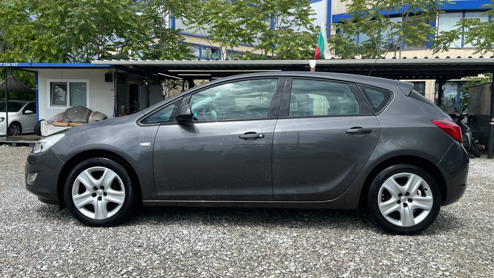 Opel Astra 1.4 i 16V 110000 KM, снимка 2 - Автомобили и джипове - 54662182