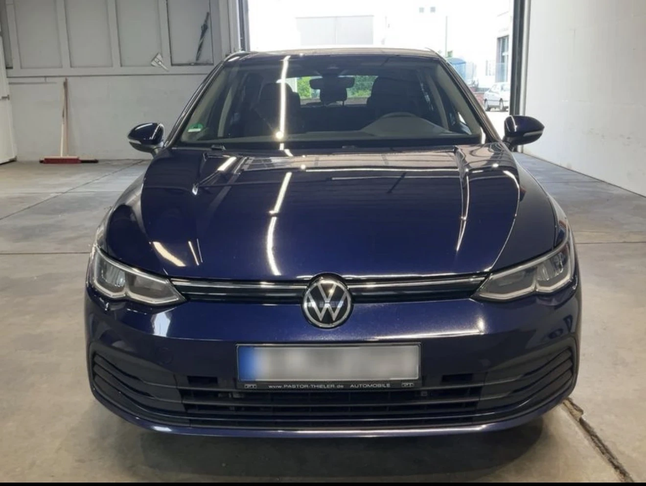 VW Golf 2.0TDi-Лизинг през Уникредит , снимка 2 - Автомобили и джипове - 54835064