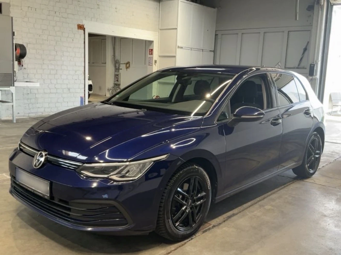 VW Golf 2.0TDi-Лизинг през Уникредит 