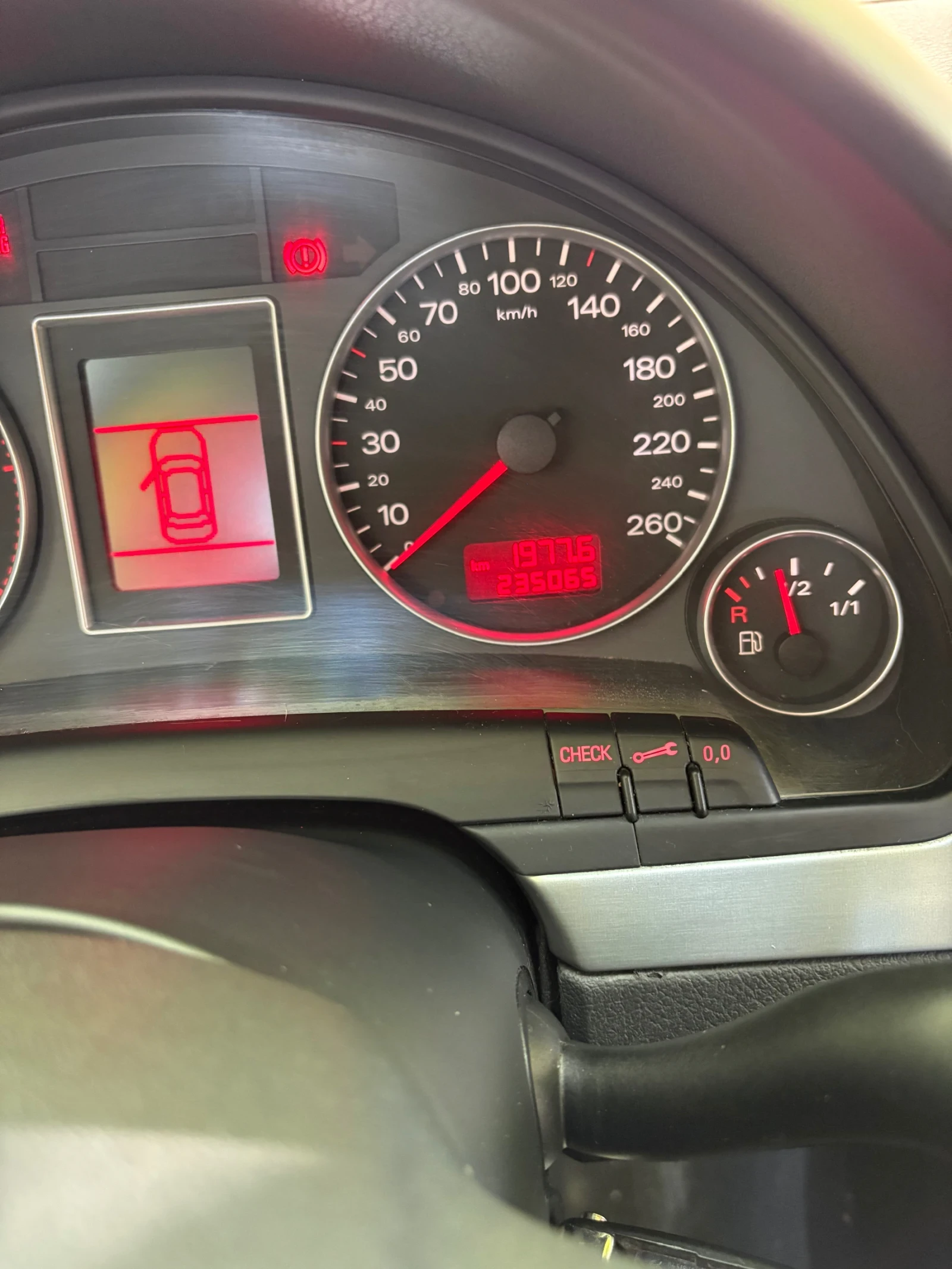 Audi A4, снимка 5 - Автомобили и джипове - 54963564