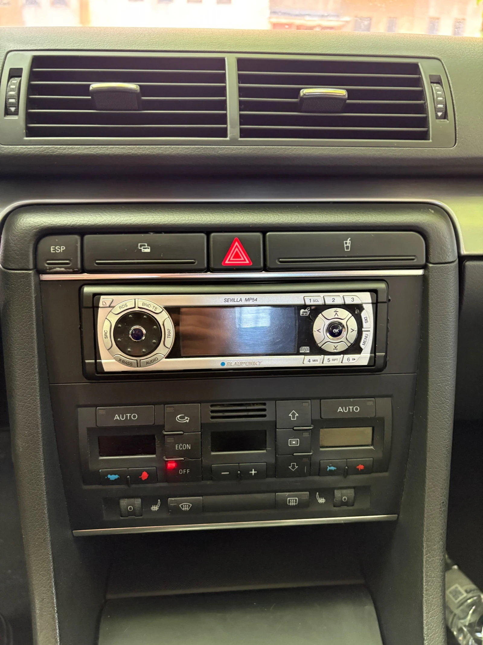 Audi A4, снимка 8 - Автомобили и джипове - 54963564