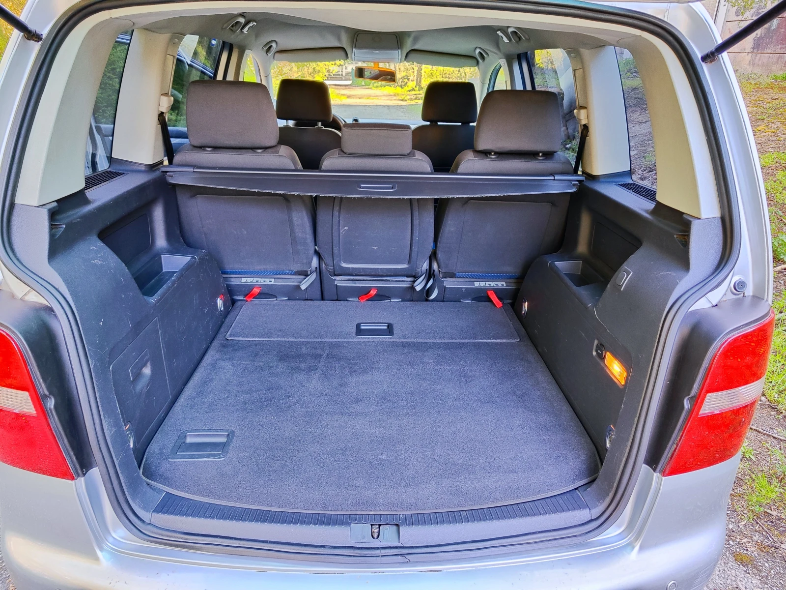 VW Touran 2.0tdi 140 к.с., снимка 13 - Автомобили и джипове - 54963636