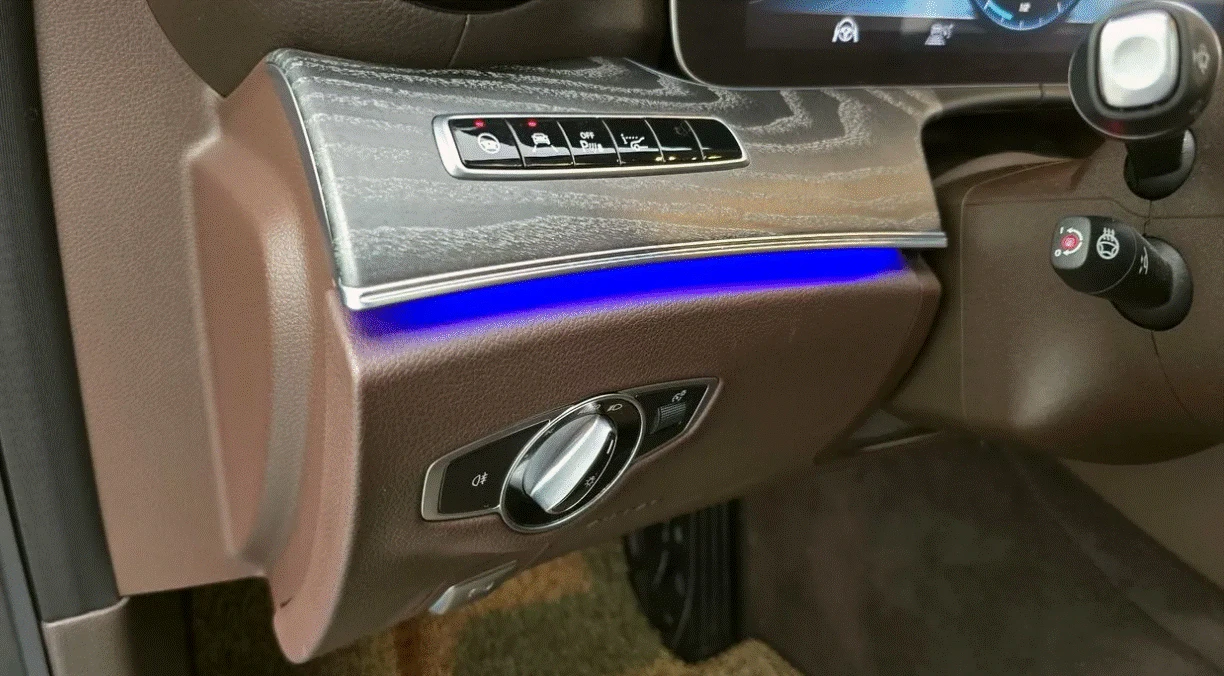 Mercedes-Benz CLS 400 D/AMG/360CAM/ОБДУХВАНЕ/HUD/ПАНОРАМА/, снимка 13 - Автомобили и джипове - 55544011
