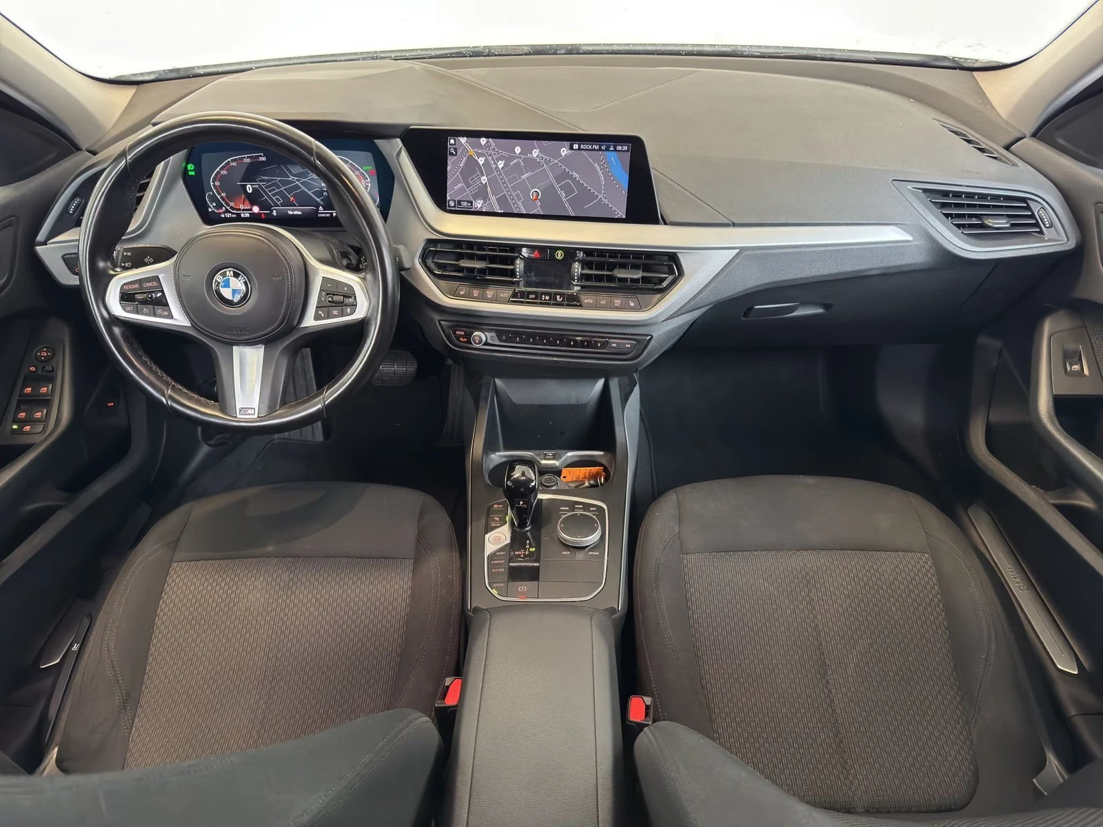 BMW 120 i/ADVANTAGE/DIGITAL/LED/DRIVEASSIST/CAM/NAVI/890z, снимка 8 - Автомобили и джипове - 56114504