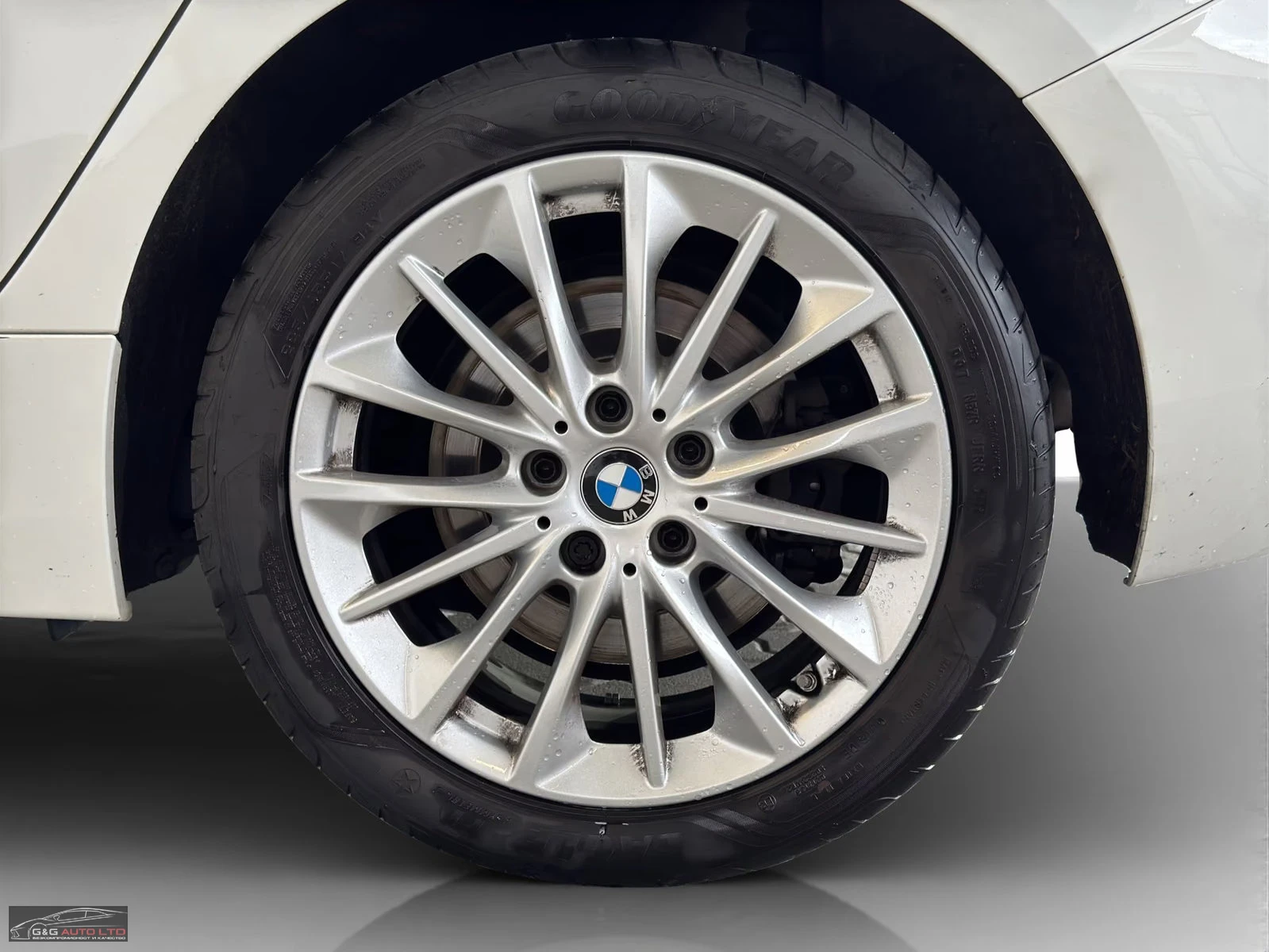 BMW 120 i/ADVANTAGE/DIGITAL/LED/DRIVEASSIST/CAM/NAVI/890z, снимка 5 - Автомобили и джипове - 56114504