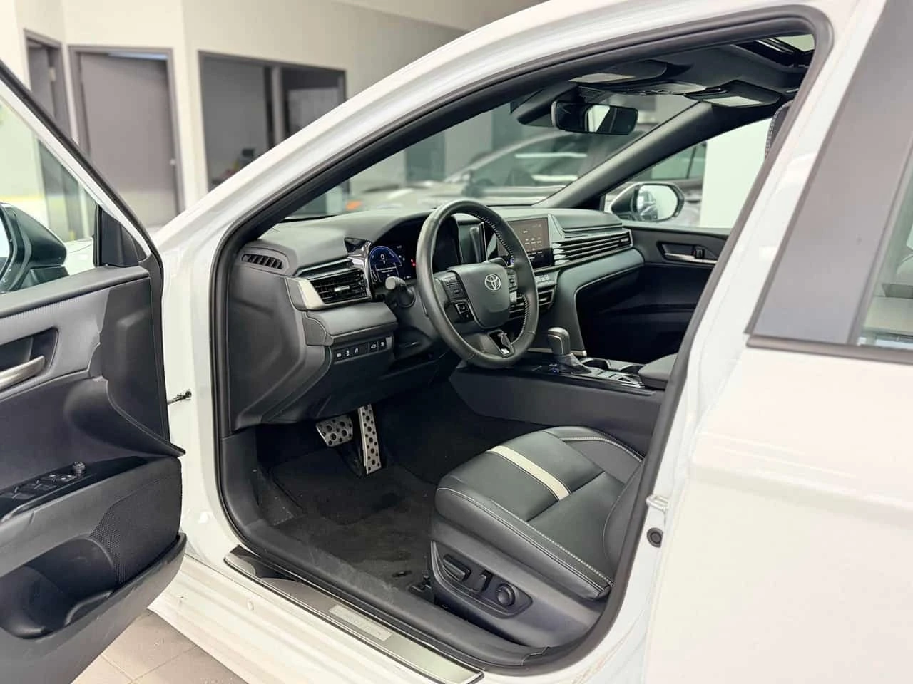 Toyota Camry SE CVT * CARFAX * ��� ������������ ������ | Mobile.bg � ����������� 5