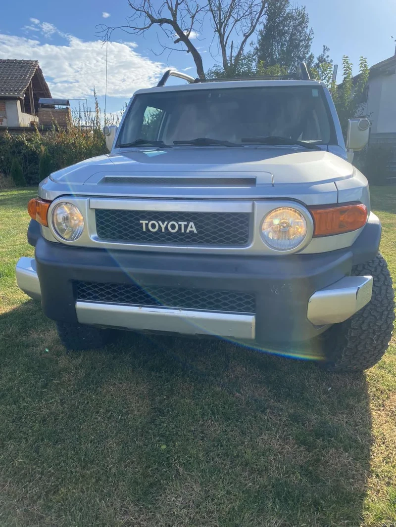 Toyota Fj cruiser, снимка 1 - Автомобили и джипове - 46788022