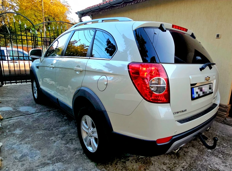 Chevrolet Captiva 4x4/газ/клима/от БГ/кожа/нави/вс. платено , снимка 2 - Автомобили и джипове - 48171192