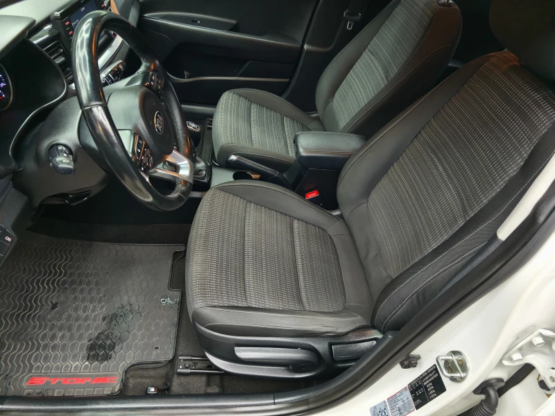 Kia Stonic 1.4i 100k.c Euro6, снимка 17 - Автомобили и джипове - 51996589